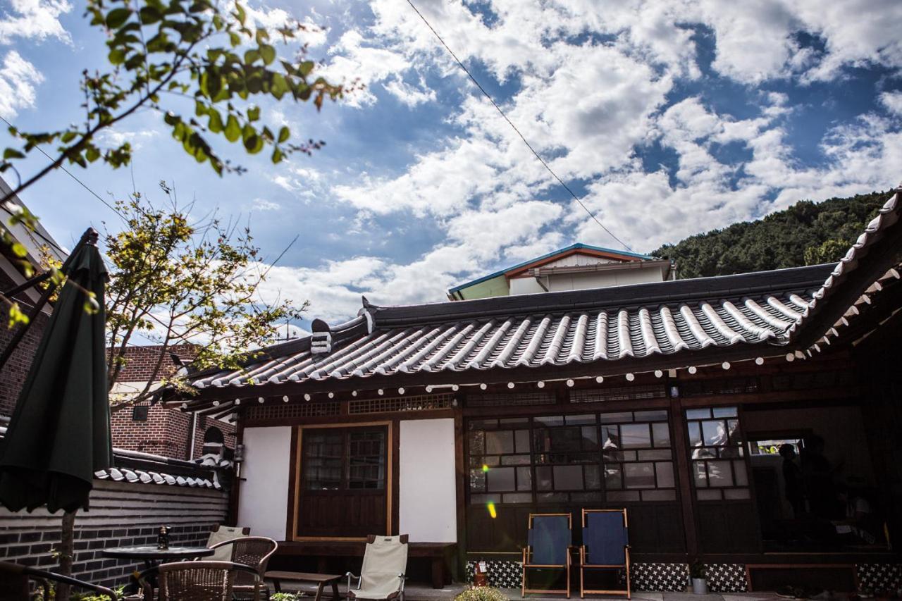 Bonghwangjae Hanok Guesthouse Gongju Bagian luar foto