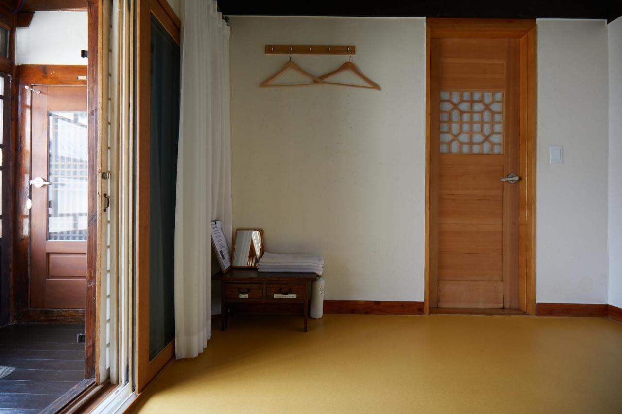 Bonghwangjae Hanok Guesthouse Gongju Bagian luar foto