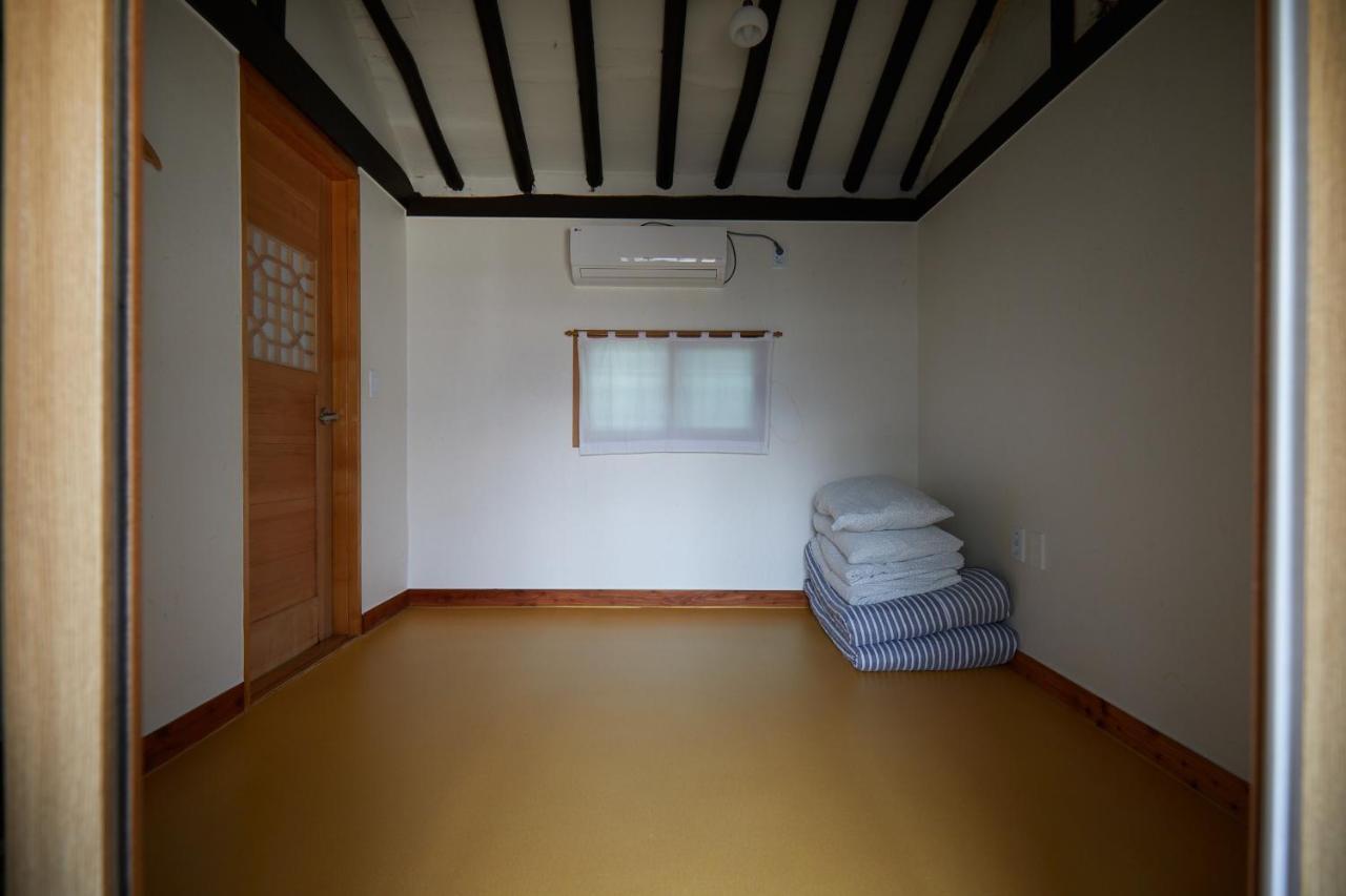 Bonghwangjae Hanok Guesthouse Gongju Bagian luar foto